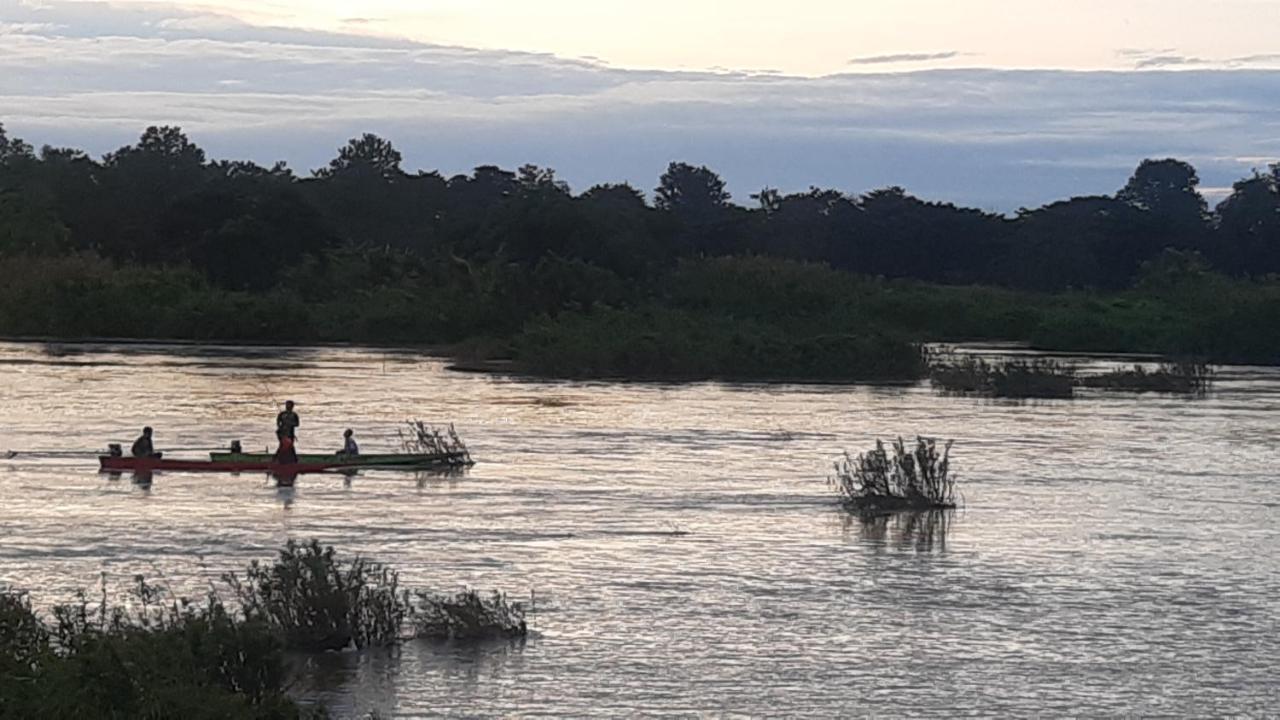 Sompong Sunset View Guest House Don Det Bagian luar foto
