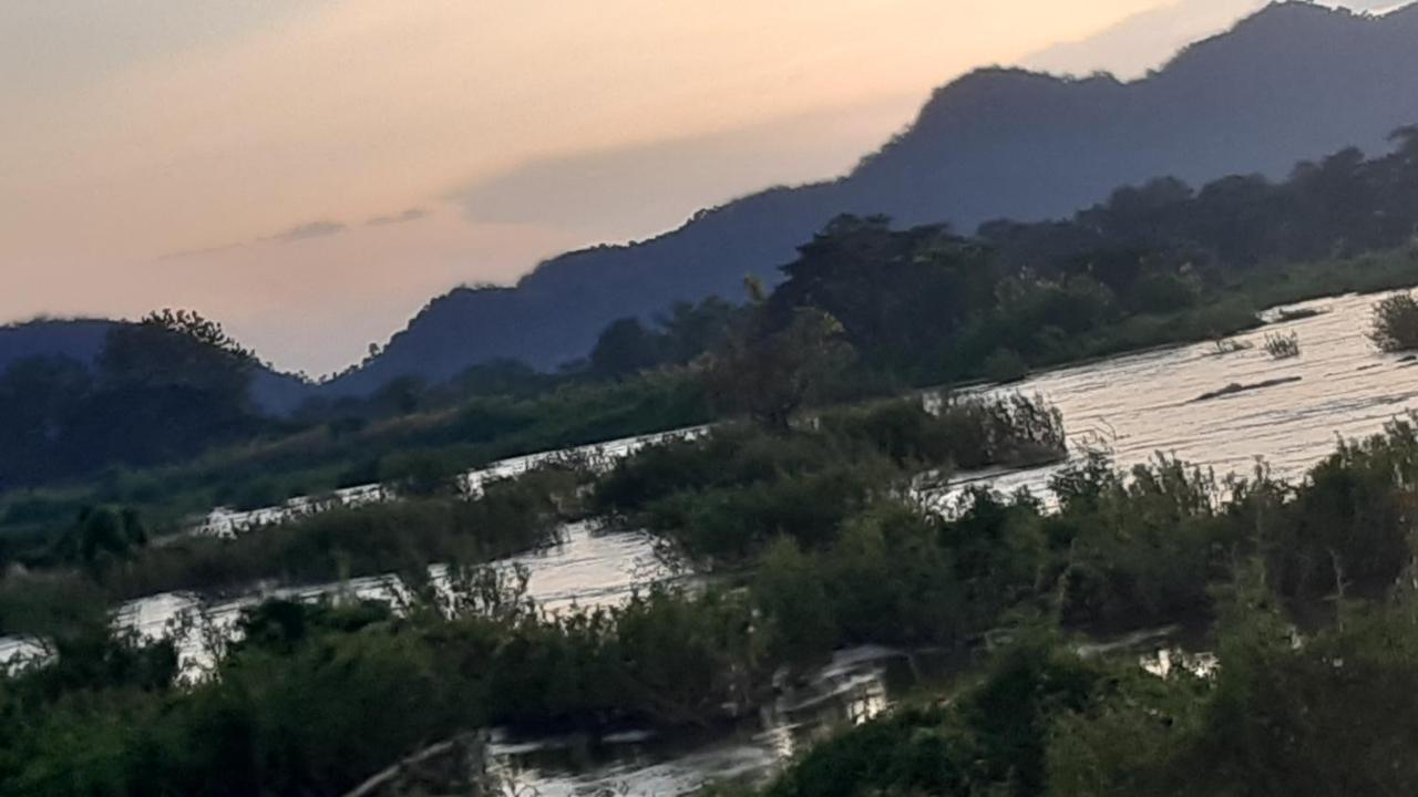 Sompong Sunset View Guest House Don Det Bagian luar foto