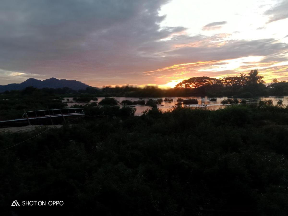 Sompong Sunset View Guest House Don Det Bagian luar foto